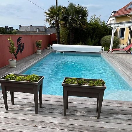 Le Clos Du Lupin Saint-Coulomb Exteriör bild